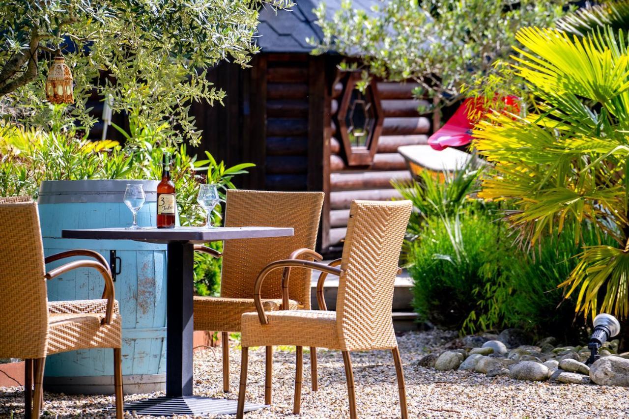 Le Bassin Du Tertre Bed & Breakfast Fronsac  Eksteriør bilde